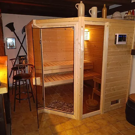 Herzlich Inmitten Der Weinreben * Gonnheim