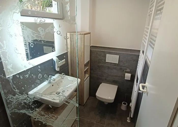 Herzlich Inmitten Der Weinreben * Gonnheim